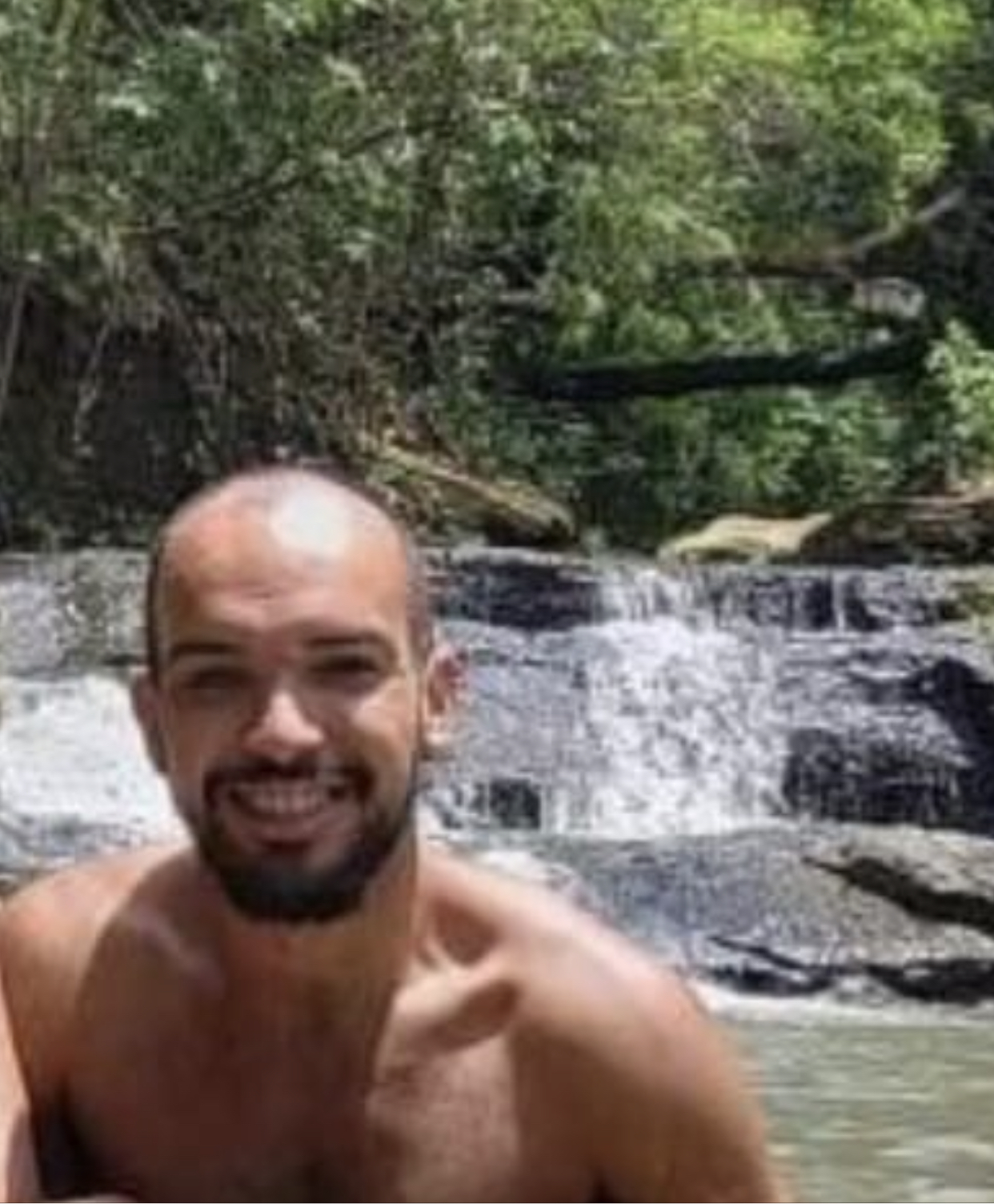 Carlos o atravessador 